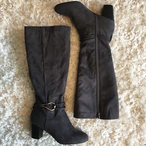 *Price Drop* Karen Scott Grey Suede Boots. SIZE 6.